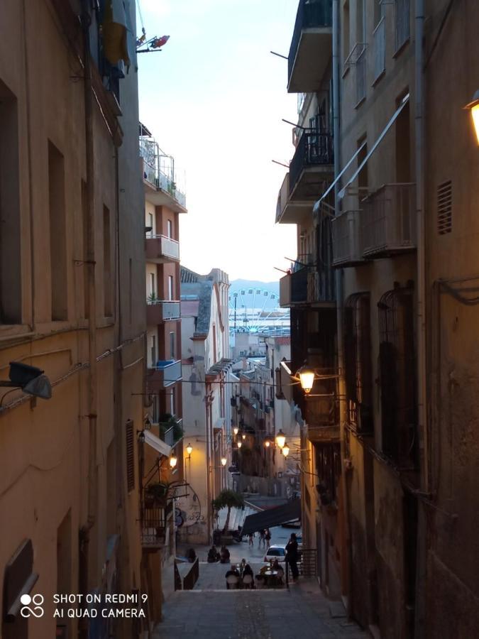 Casetta Alu' - Il Tuo Nido A Stampace 卡利亚里 外观 照片